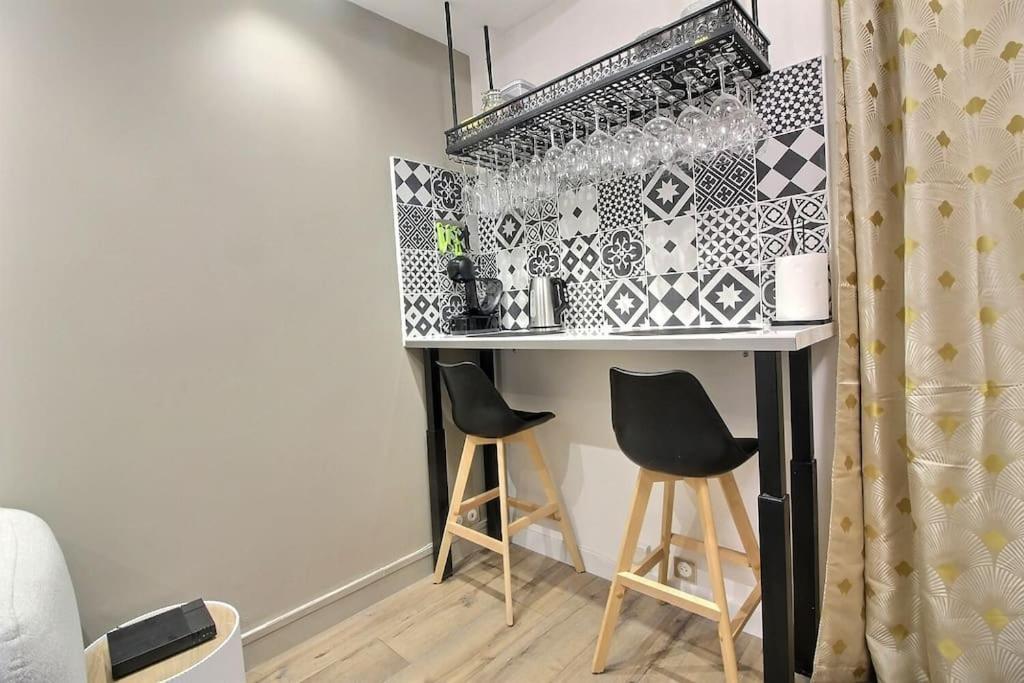 La Demeure Des 3 Colombes Apartment Bois-Colombes Bagian luar foto