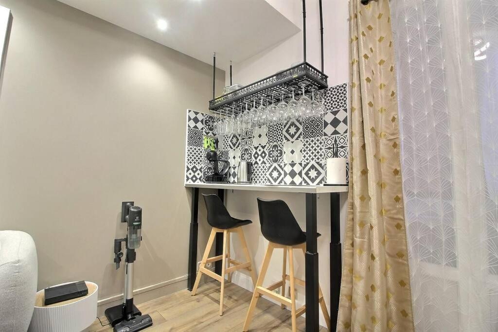 La Demeure Des 3 Colombes Apartment Bois-Colombes Bagian luar foto