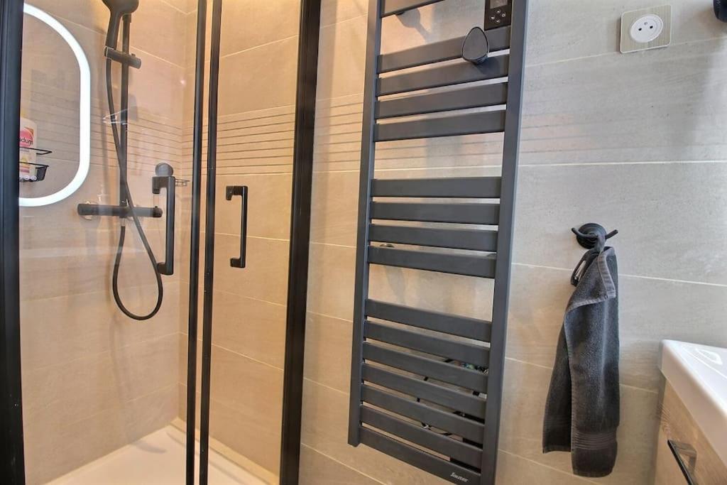 La Demeure Des 3 Colombes Apartment Bois-Colombes Bagian luar foto